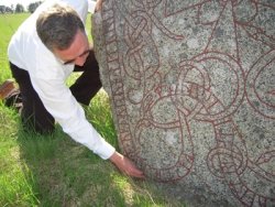 Messages in Stone: Runes and Runic Inscriptions - Henrik Williams, Ph.D., and Richard Nielsen, Ph.D.