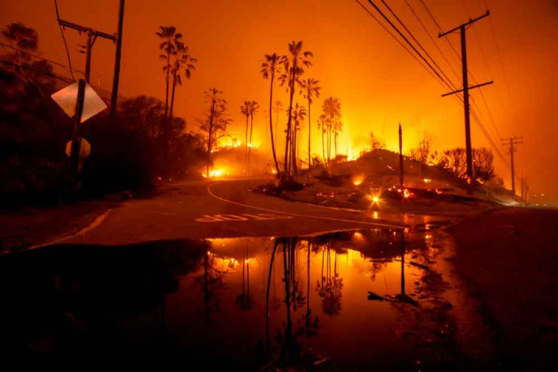California's Wildfire Explosion: Historical Context and Causes of 21st Century Record-Shattering Disasters