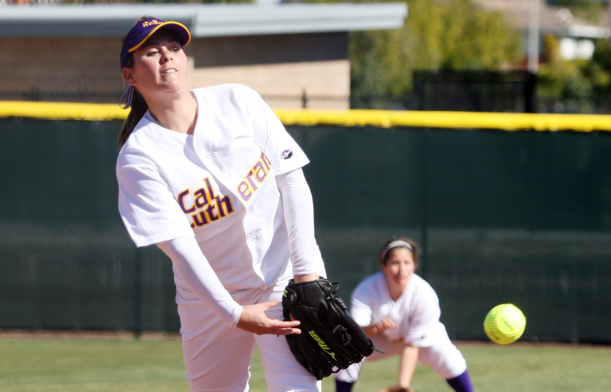 Softball Splits With CMS, Whittier California Lutheran University